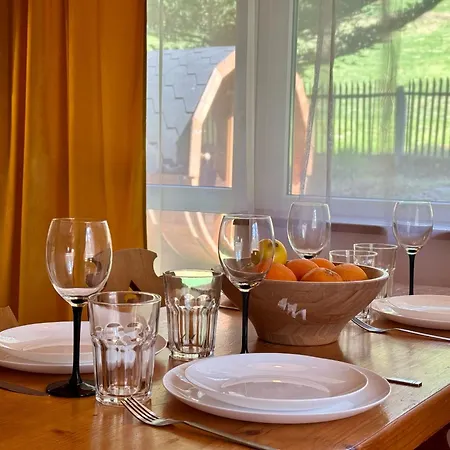 Dom wakacyjny Biała Oaza *